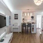 Winterfell Apartment
