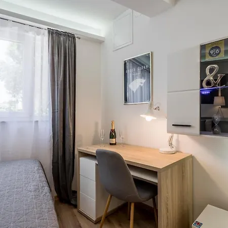 Winterfell Apartment Split
