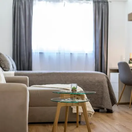Winterfell Apartment *